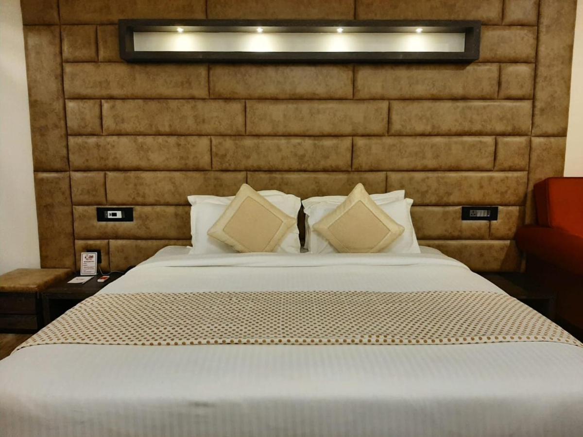 Park Avenue And Resorts Sikar Exterior photo
